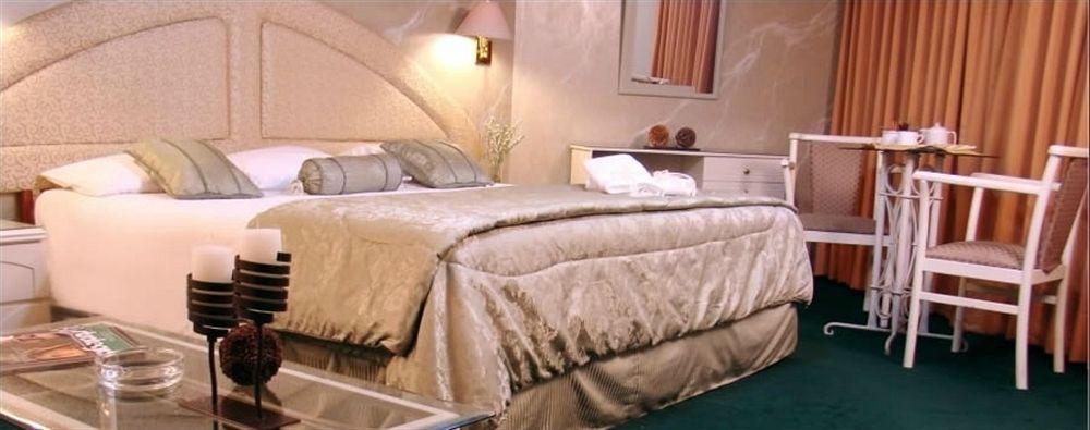 Casa Andina Standard Trujillo Plaza Otel Dış mekan fotoğraf