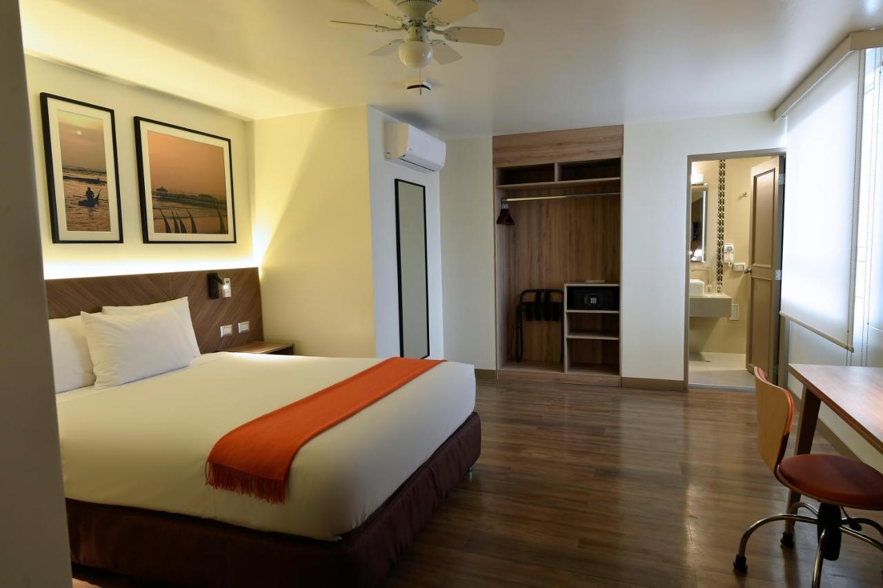 Casa Andina Standard Trujillo Plaza Otel Dış mekan fotoğraf