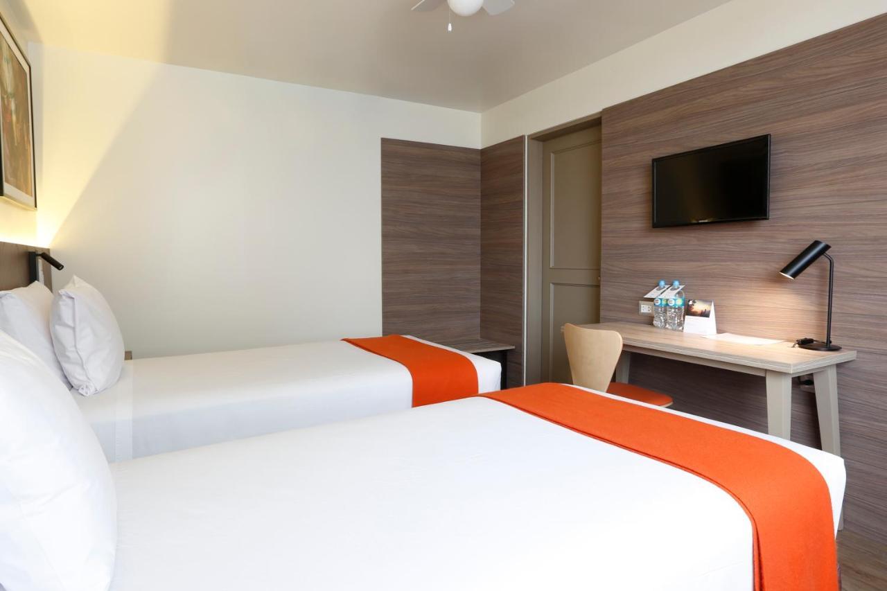 Casa Andina Standard Trujillo Plaza Otel Dış mekan fotoğraf