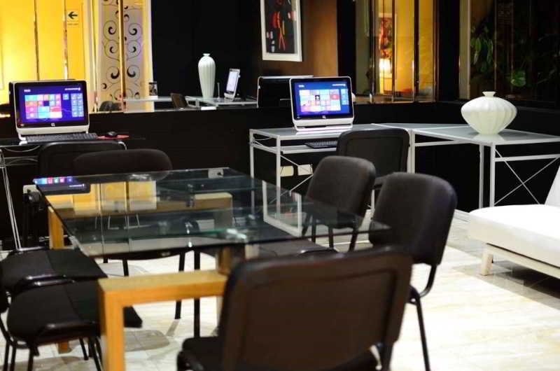 Casa Andina Standard Trujillo Plaza Otel Dış mekan fotoğraf